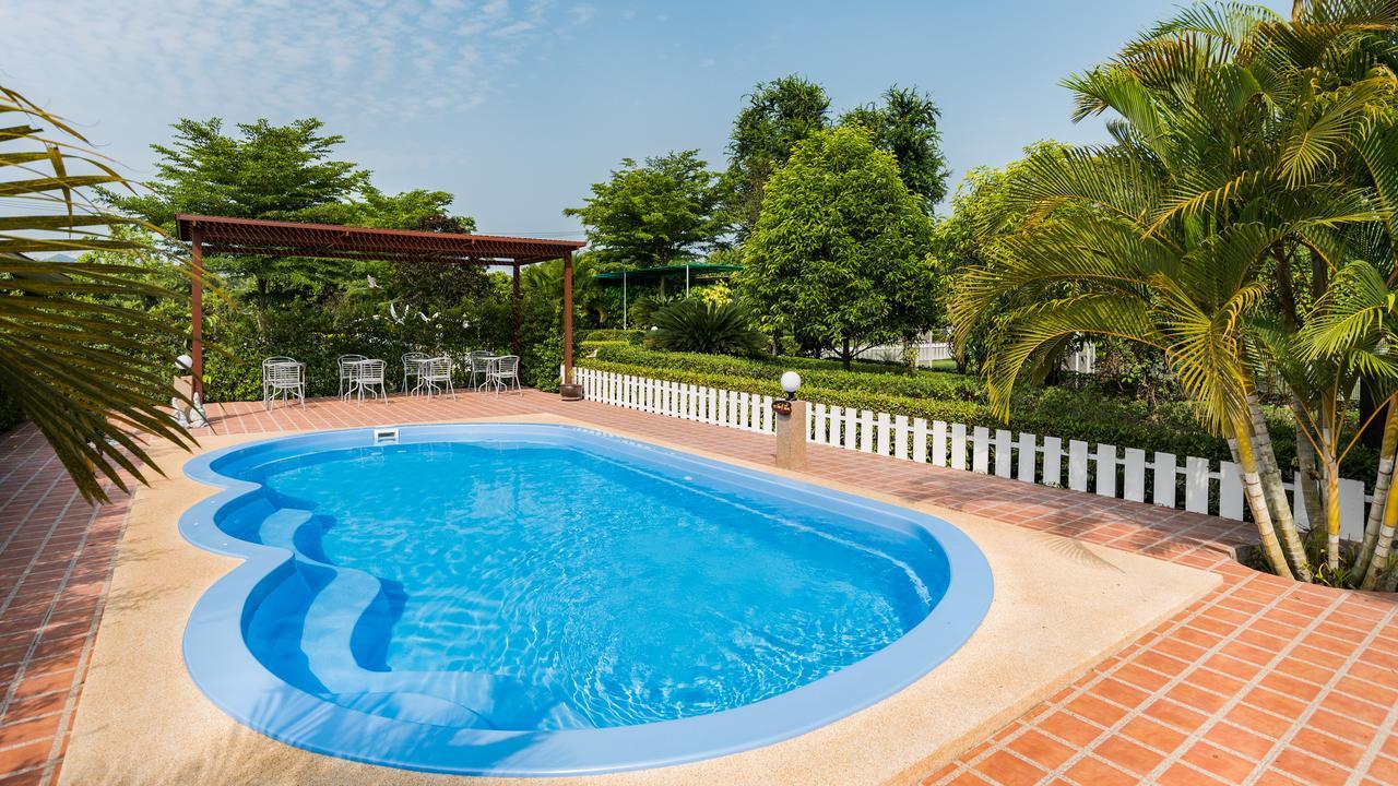Rai Fahpratan Home And Garden Ban Pak Ngam  Dış mekan fotoğraf